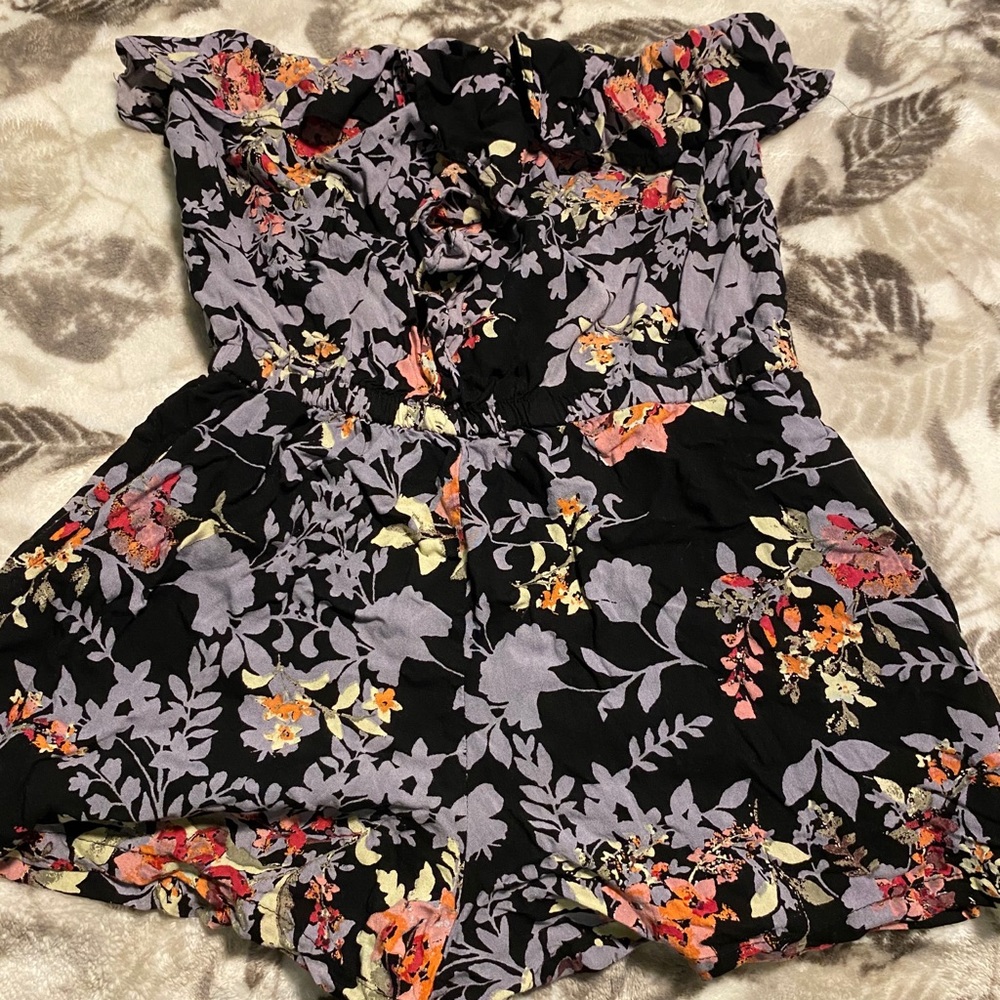 Strapless romper